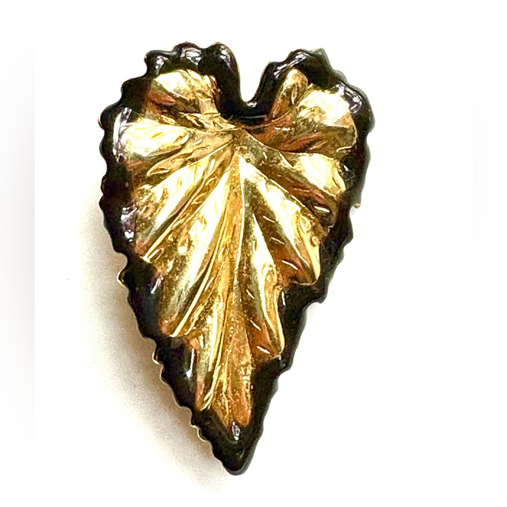 Vintage Gold Tone Leaf Brooch
